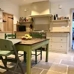 Dordogne Country - Year-round Getaway